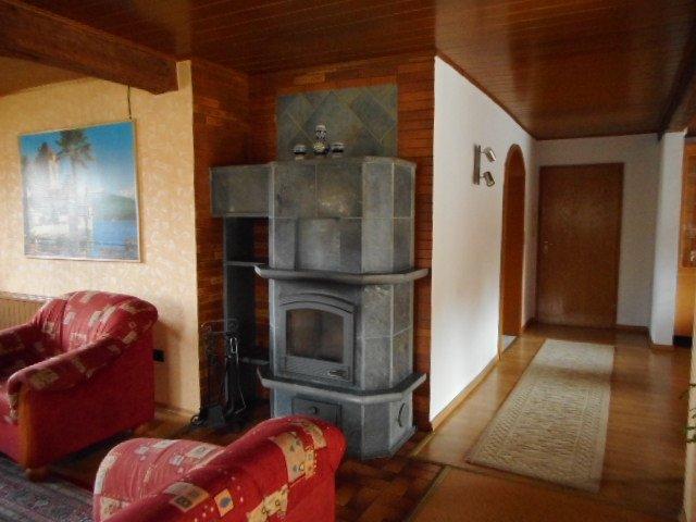 Erdgeschoßwohnung Rödelsee - 6 Zimmer, 135 m&sup2;, 1.000&euro; | Angebot:26150617