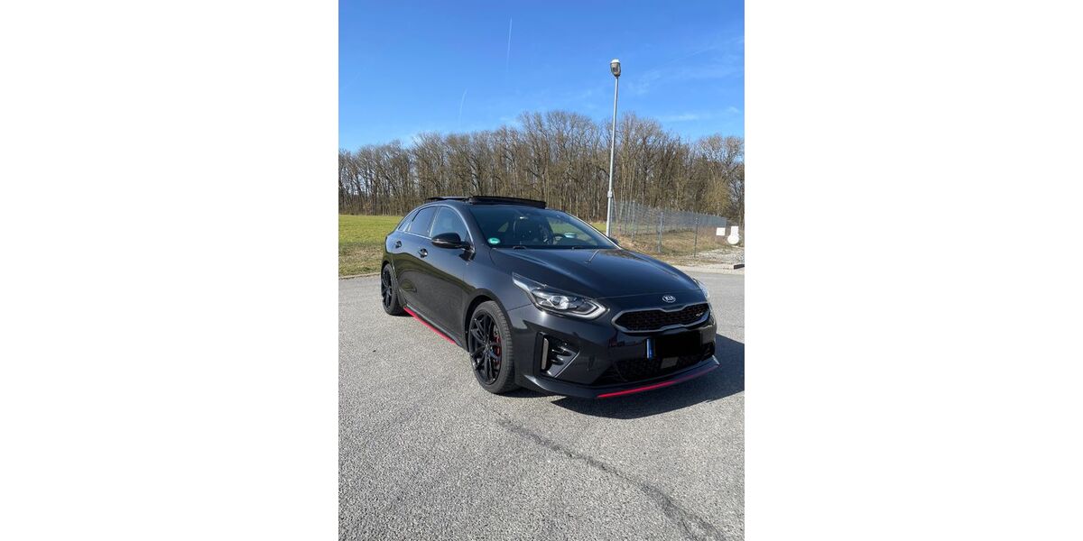 Kia pro ceed / ProCeed 69.900 km 21.800 &euro; Großrinderfeld 97950