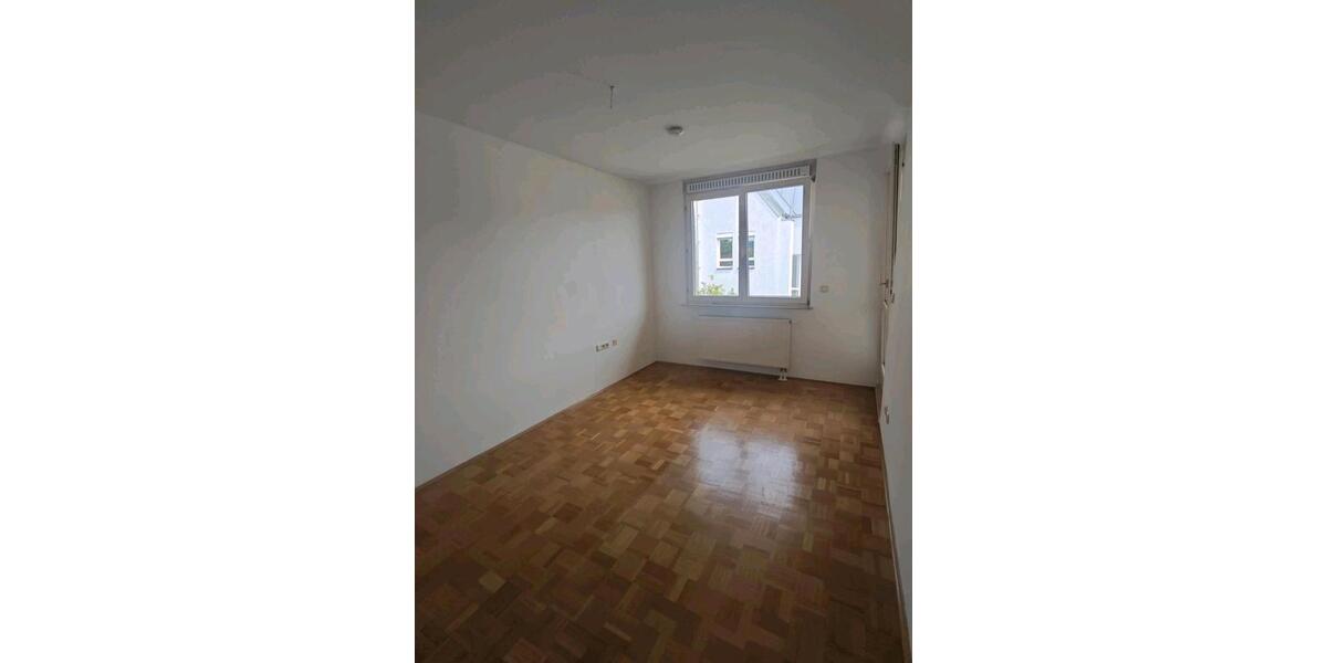 Etagenwohnung Gerbrunn - 2 Zimmer, 56 m&sup2;, 775&euro; | Angebot:26424270