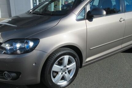 VW Golf 74.400 km 9.950 &euro; Tauberbischofsheim 97941