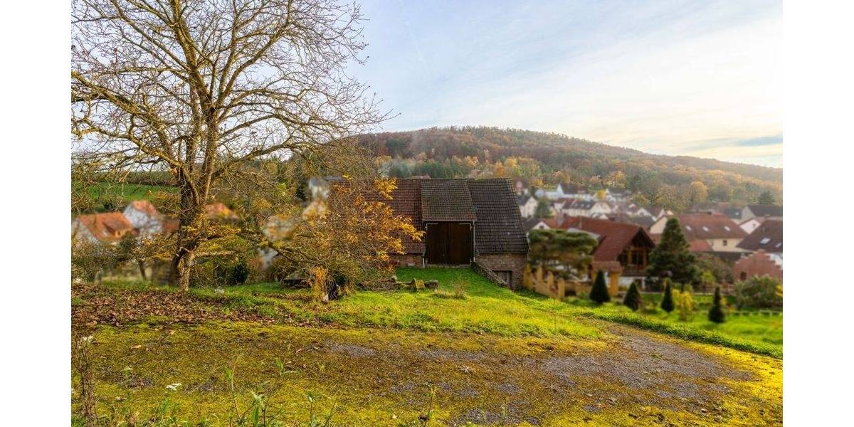 Gepflegtes Zweifamilienhaus in Gambach bei Karlstadt! 8 zimmer