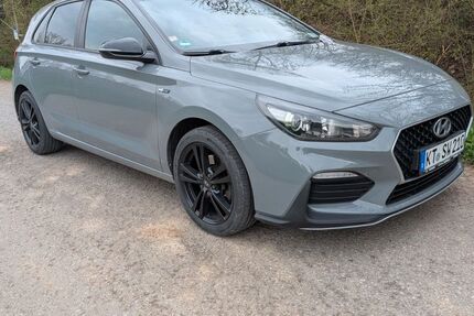 Hyundai i30 145.000 km 11.000 &euro; Rödelsee 97348