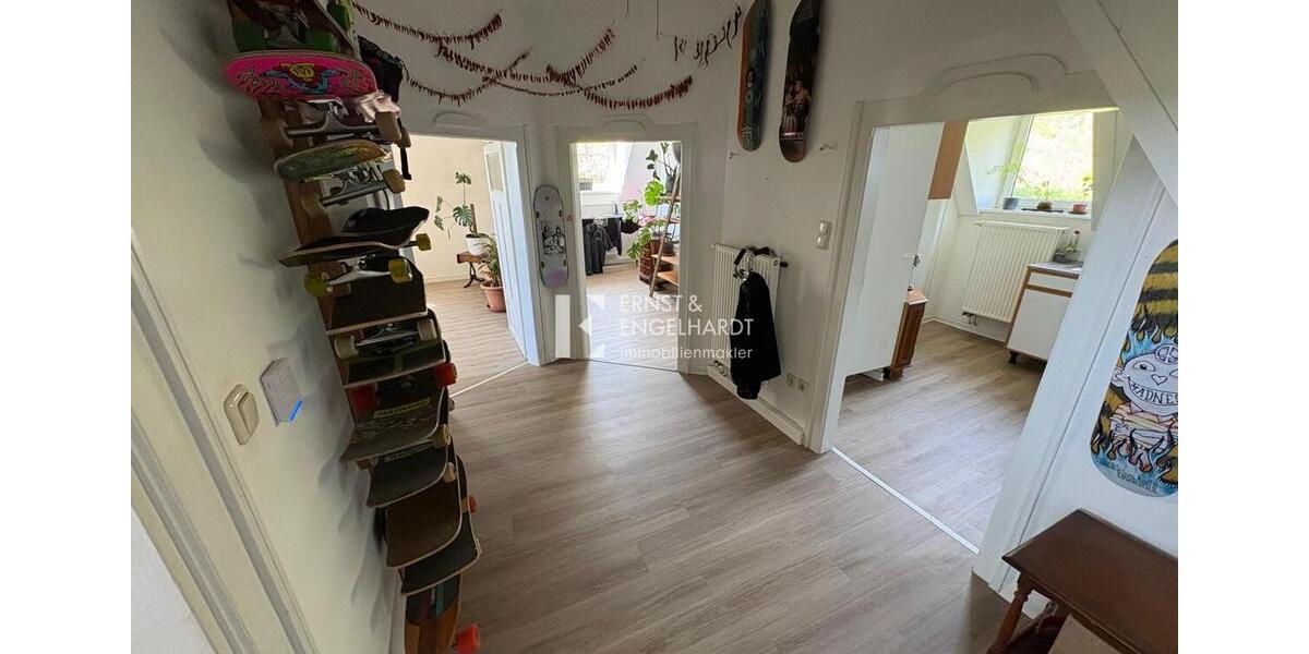 Dachgeschoßwohnung Kitzingen - 3 Zimmer, 68 m&sup2;, 600&euro; | Angebot:26663375