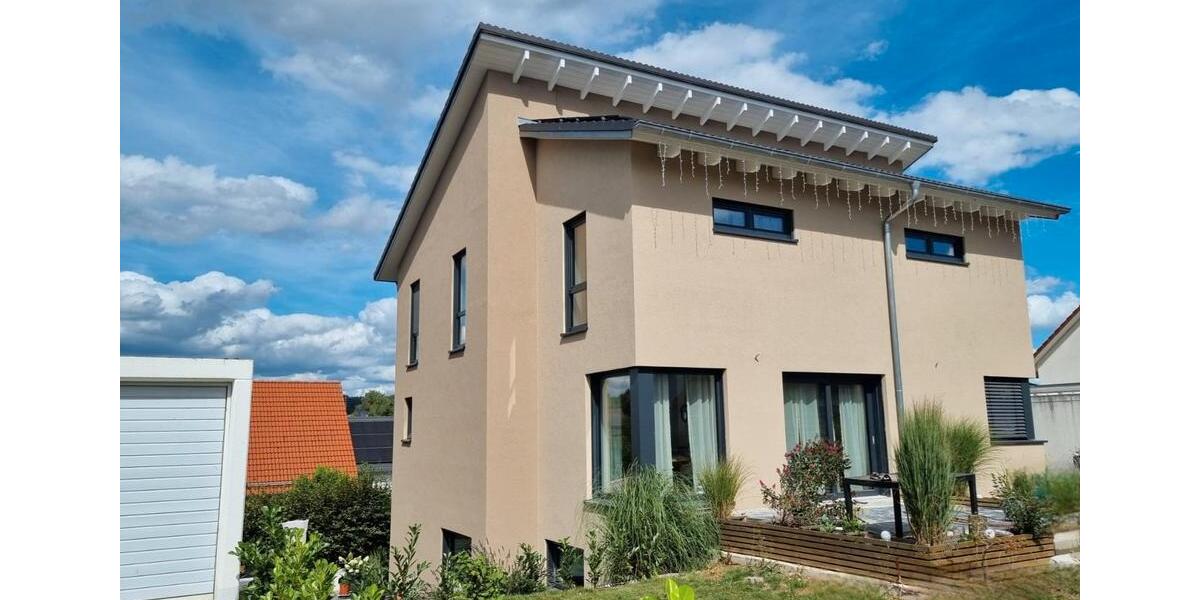 Einfamilienhaus Roden - 7 Zimmer, 254 m&sup2;, 599.000&euro; | Angebot:27003509
