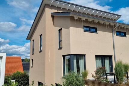 Haus Roden - 7 Zimmer, 254 m&sup2;, 599.000&euro; | Angebot:27003509