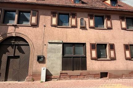 Haus Marktheidenfeld - 11 Zimmer, 320 m&sup2;, 140.000&euro; | Angebot:26963715