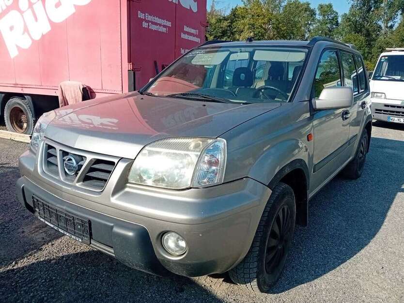 Nissan X-Trail 208.000 km 1.399 € Würzburg 97076