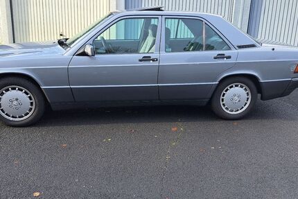 Mercedes-Benz 190 145.000 km 11.500 € Estenfeld 97230