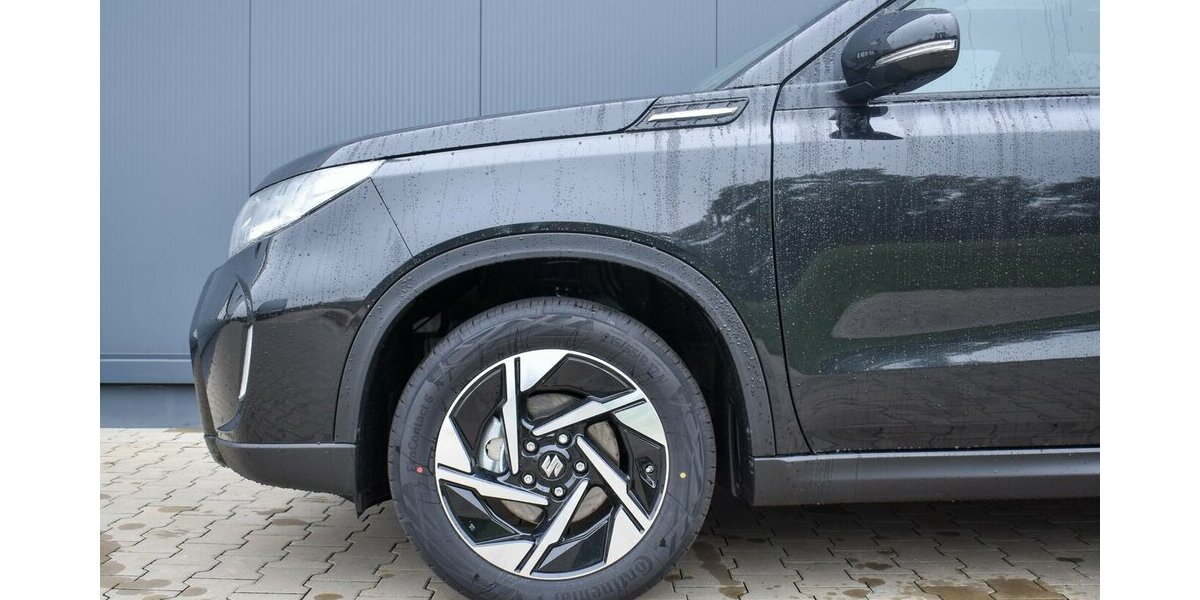 Suzuki Vitara Comfort+ 1.5l Hybrid AGS Allgrip 2.390 km 25.900 &euro; Höchberg-Würzburg 97204