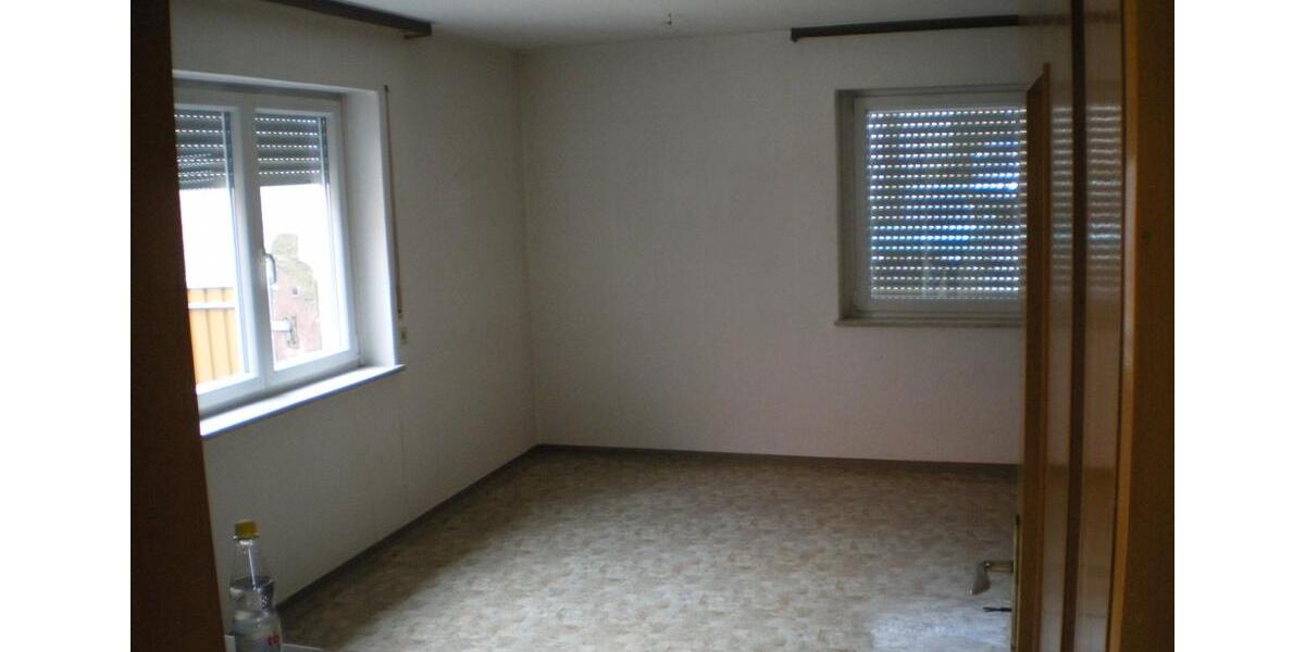 Bauernhaus, Landhaus Karsbach - 5 Zimmer, 190 m&sup2;, 950&euro; | Angebot:26306263