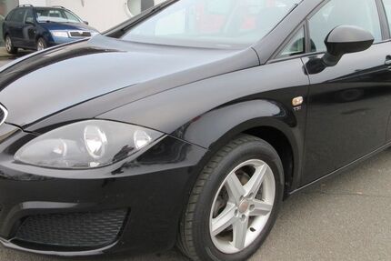 Seat Leon 139.800 km 4.995 &euro; Tauberbischofsheim 97941