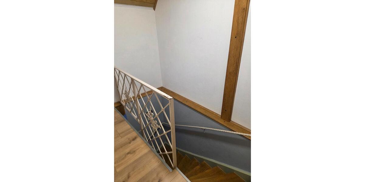Einfamilienhaus Mainbernheim - 6.5 Zimmer, 260 m&sup2;, 1.700&euro; | Angebot:27613282