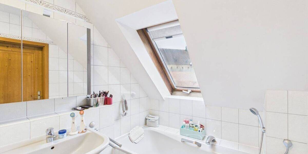 Mehrfamilienhaus, Wohnhaus Würzburg Heidingsfeld - 1 Zimmer, 321 m&sup2;, 900.000&euro; | Angebot:26117454