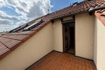 Ruhig wohnen, stadtnah leben – 2-Zimmer-Wohnung mit Dachloggia und Tiefgaragenstellplatz - Etagenwohnung würzburg Versbach | Angebot:27144301
