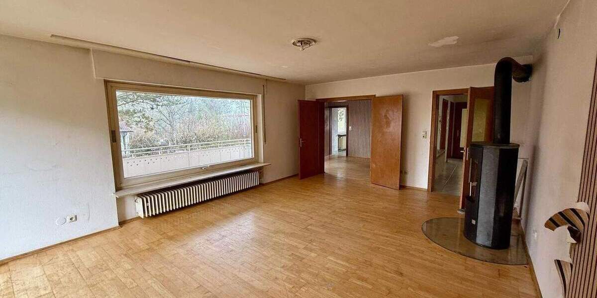Einfamilienhaus Marktheidenfeld - 8 Zimmer, 170 m&sup2;, 399.000&euro; | Angebot:24723527