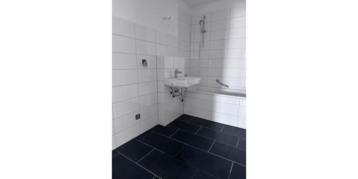 Etagenwohnung Würzburg Heuchelhof - 3 Zimmer, 79 m&sup2;, 853&euro; | Angebot:26598281