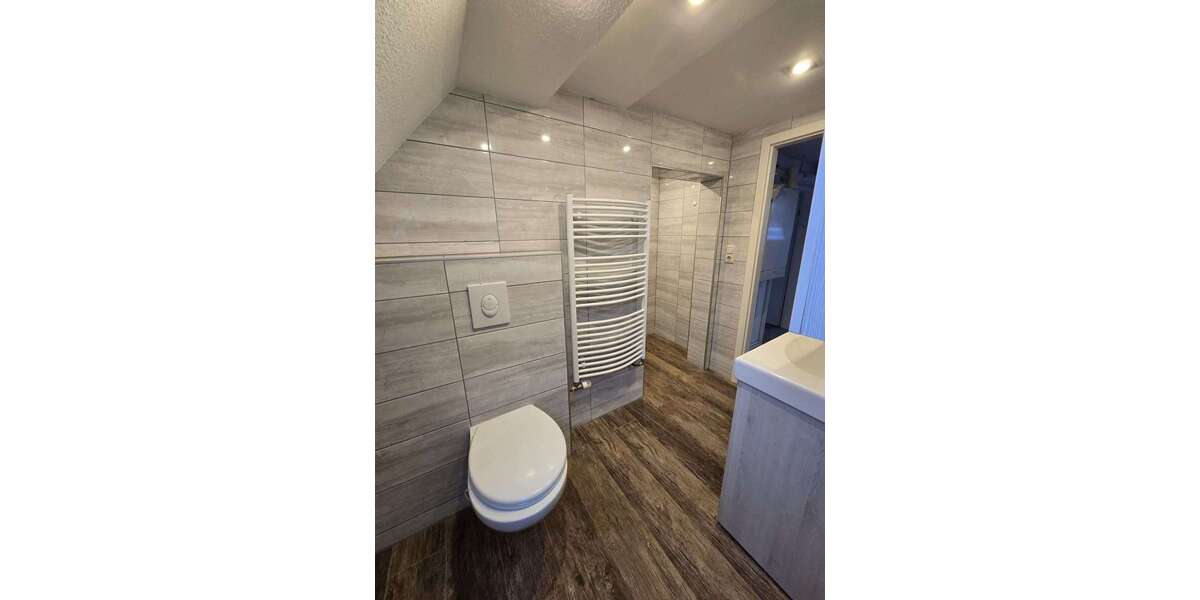 Etagenwohnung Hohenfeld Hohenfeld - 4 Zimmer, 85 m&sup2;, 950&euro; | Angebot:25081189