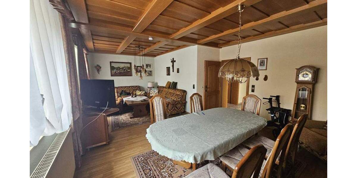 Mehrfamilienhaus, Wohnhaus Prosselsheim - 9 Zimmer, 249 m&sup2;, 469.000&euro; | Angebot:24596358