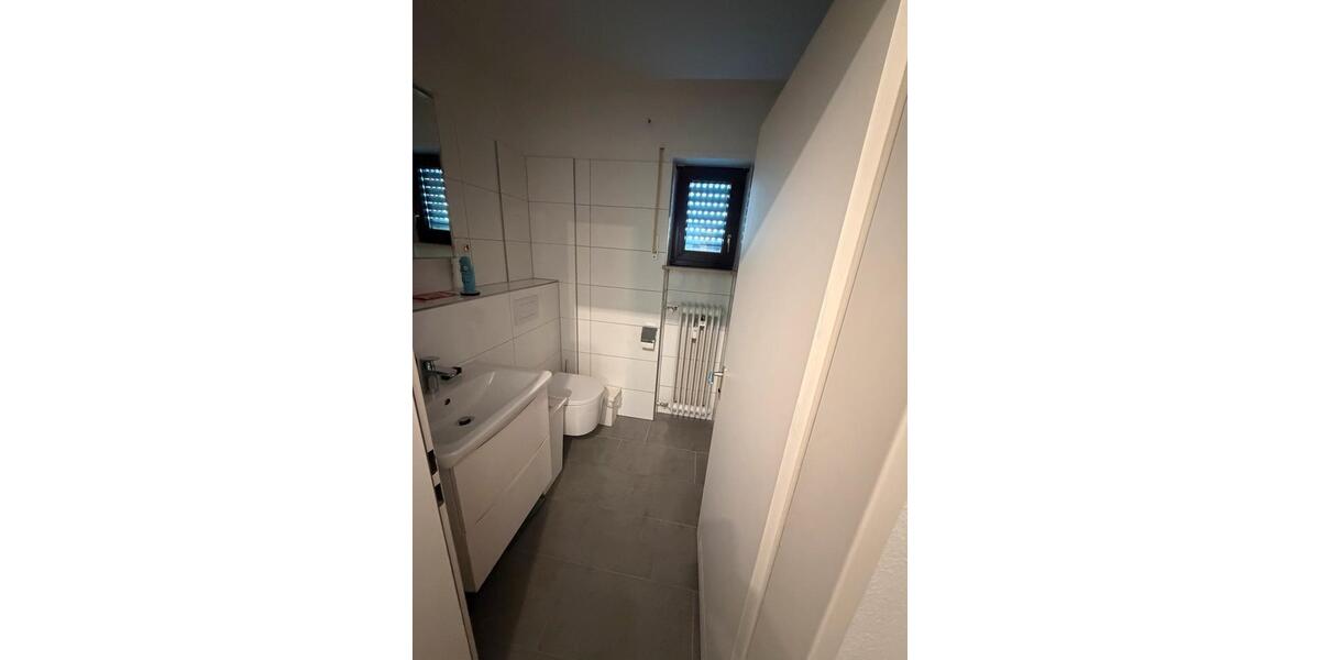 Etagenwohnung Würzburg Lengfeld - 3 Zimmer, 90 m&sup2;, 1.300&euro; | Angebot:26449995