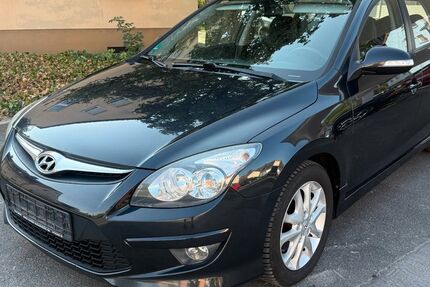 Hyundai i30 299.994 km 2.350 &euro; Veitshöchheim 97209