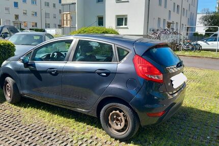 Ford Fiesta 220.000 km 2.950 &euro; Würzburg 97072