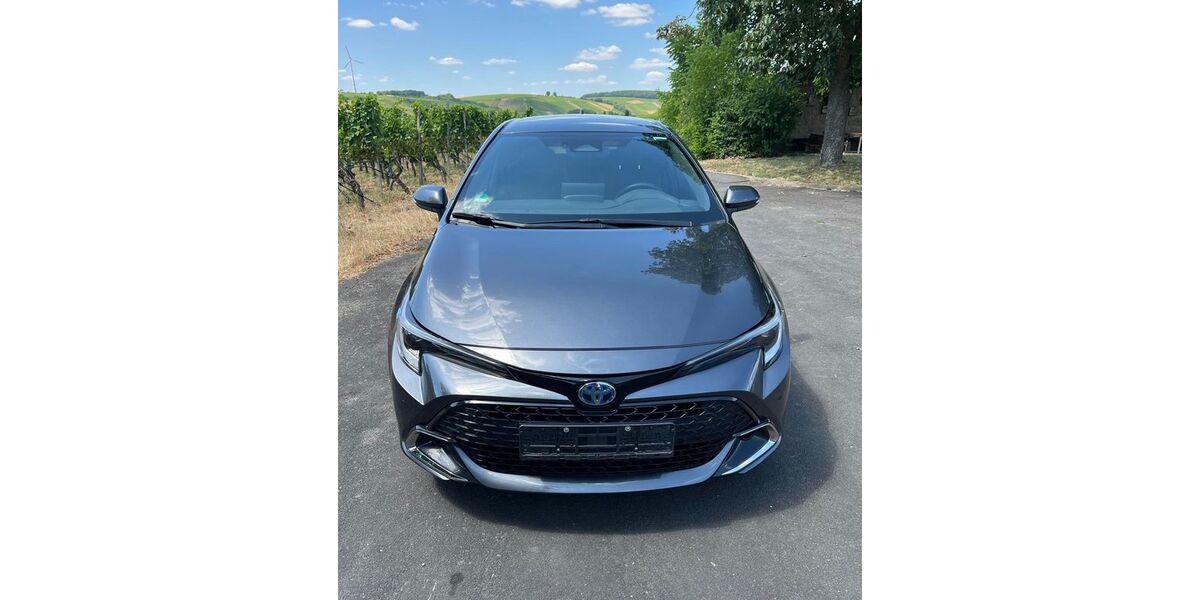Toyota Corolla 30.100 km 28.700 &euro; Volkach 97332
