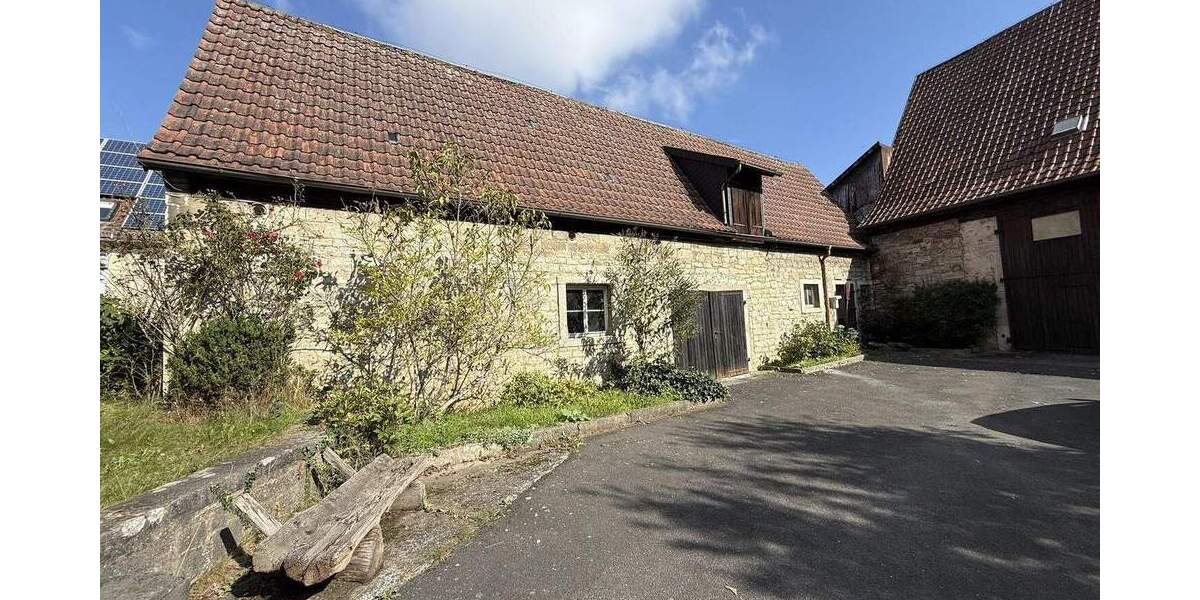 Einfamilienhaus Giebelstadt - 7 Zimmer, 170 m&sup2;, 495.000&euro; | Angebot:25682661