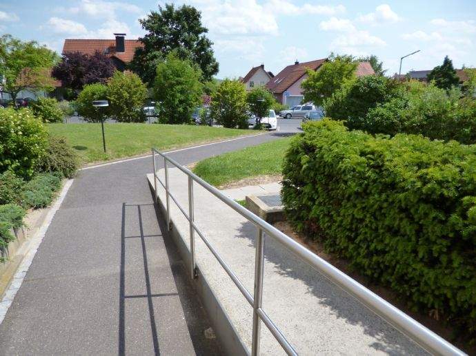 Etagenwohnung Rottendorf - 3 Zimmer, 96 m&sup2;, 940&euro; | Angebot:26362607