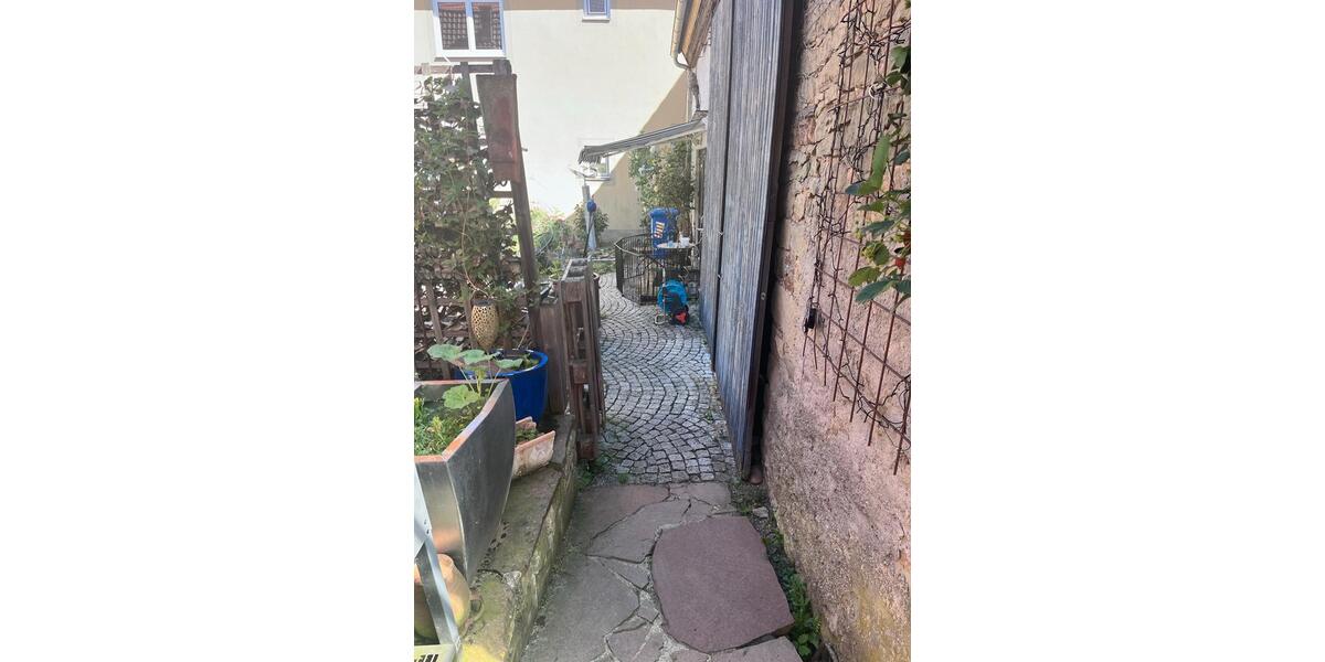 Bauernhaus, Landhaus Kitzingen - 6 Zimmer, 140 m&sup2;, 420.000&euro; | Angebot:26759983