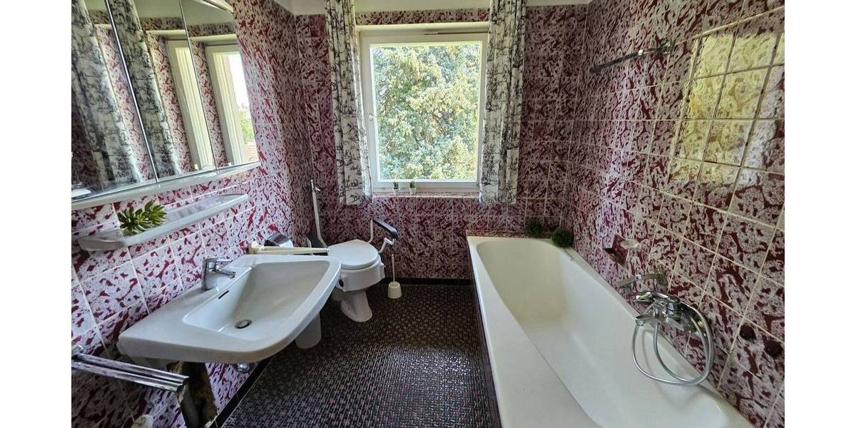 Einfamilienhaus Rimpar - 6 Zimmer, 159 m&sup2;, 425.000&euro; | Angebot:23970549