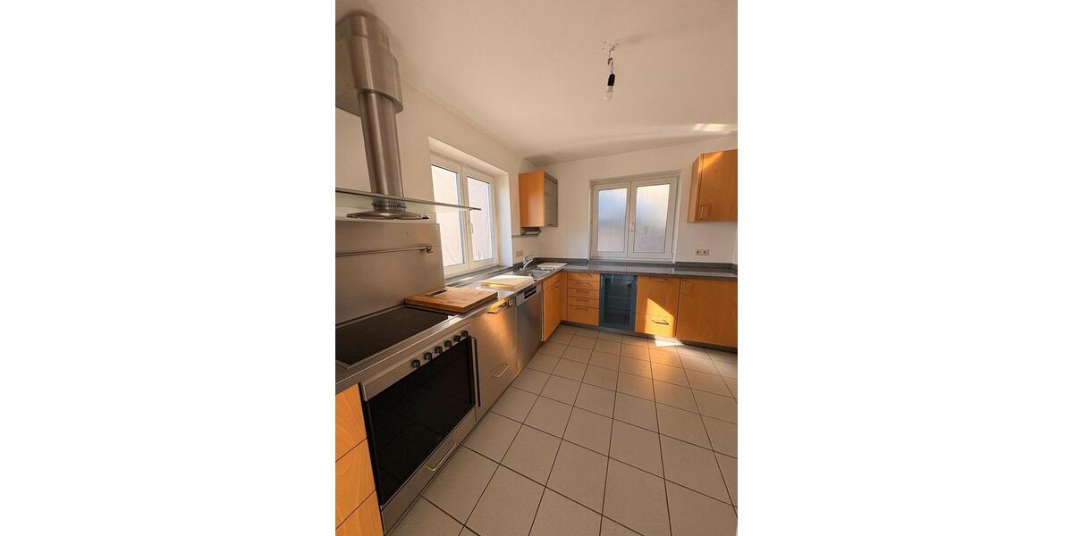 Maisonettenwohnung Würzburg Dürrbachau - 4 Zimmer, 134 m&sup2;, 1.480&euro; | Angebot:26454294