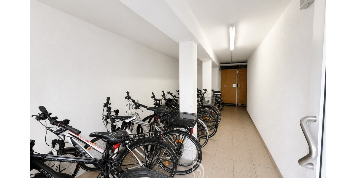 Altersgerecht Wohnen Helle 2-Zimmer-Wohnung mit Balkon, Aufzug und Stellplatz - Etagenwohnung Würzburg Zellerau | Angebot:27134349