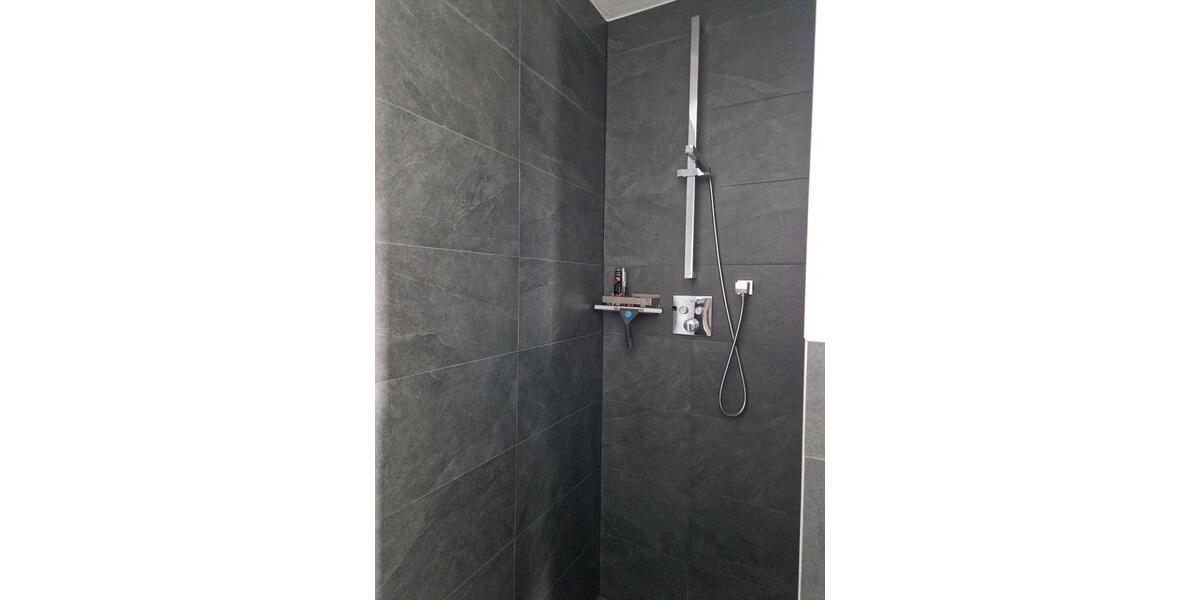 EXKLUSIVE Barrierefrei Seniorengerecht ETW Garten Garage 3 zimmer