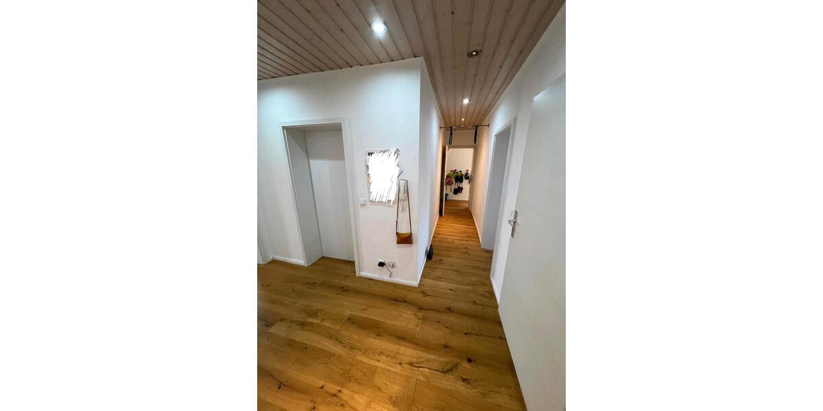 Etagenwohnung Ippesheim - 5 Zimmer, 126 m&sup2;, 269.000&euro; | Angebot:27203746