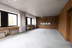 Lagerhalle mit LKW-Werkstatt und Bürogebäude zimmer