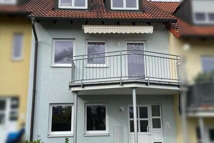 Haus Frickenhausen am Main - 5 Zimmer, 133 m&sup2;, 1.400&euro; | Angebot:25165664