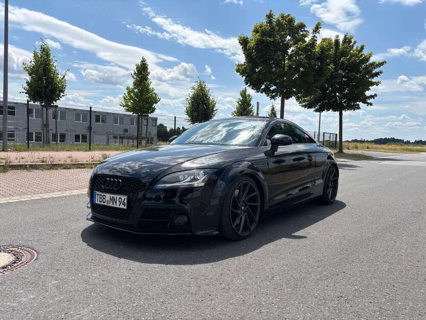 TT
