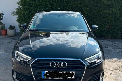 Audi A3 144.000 km 17.399 € Lauda 97922
