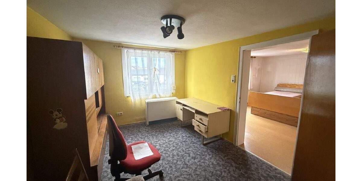 Mehrfamilienhaus, Wohnhaus Werbach - 7 Zimmer, 135 m&sup2;, 135.000&euro; | Angebot:25802708