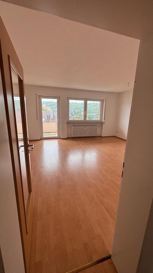 4-Zimmer Wohnung mit Altstadtblick, neuer Küche & Garage zimmer