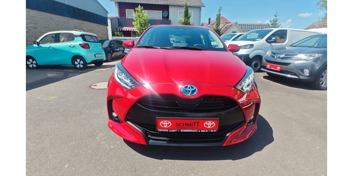 Toyota Yaris 11.800 km 18.450 &euro; Sommerach 97334