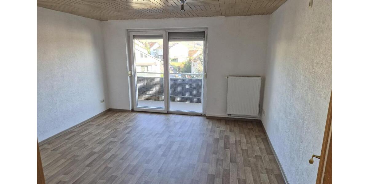 Etagenwohnung Ochsenfurt - 4 Zimmer, 82 m&sup2;, 199.000&euro; | Angebot:25321673