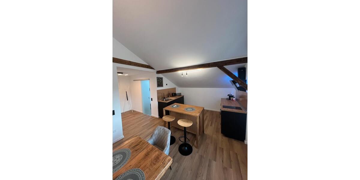 Dachgeschoßwohnung Würzburg Lengfeld - 2.5 Zimmer, 78 m&sup2;, 1.000&euro; | Angebot:25303505