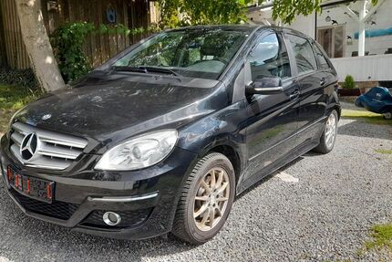 Mercedes-Benz B 200 204.500 km 4.900 &euro; Arnstein-Heugrumbach 97450
