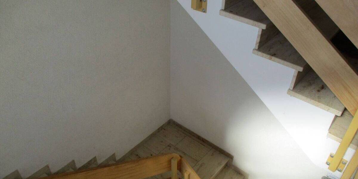 Mehrfamilienhaus, Wohnhaus Röthlein Heidenfeld - 8 Zimmer, 239 m&sup2;, 450.000&euro; | Angebot:26569276