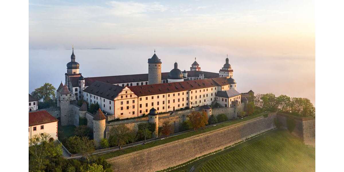 Grundstück zu verkaufen in Höchberg 975.000 € 1890 m² zimmer