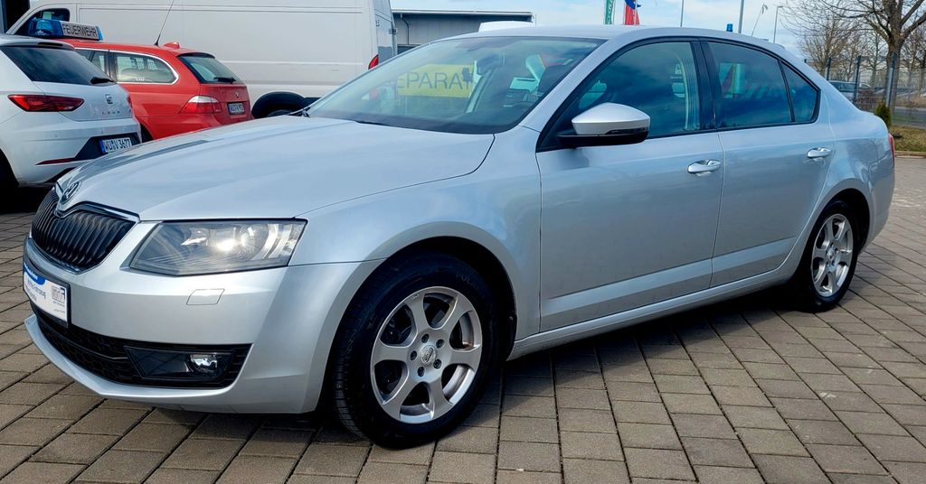 Skoda Octavia 127.000 km 10.695 &euro; Reichenberg,Albertshausen 97234