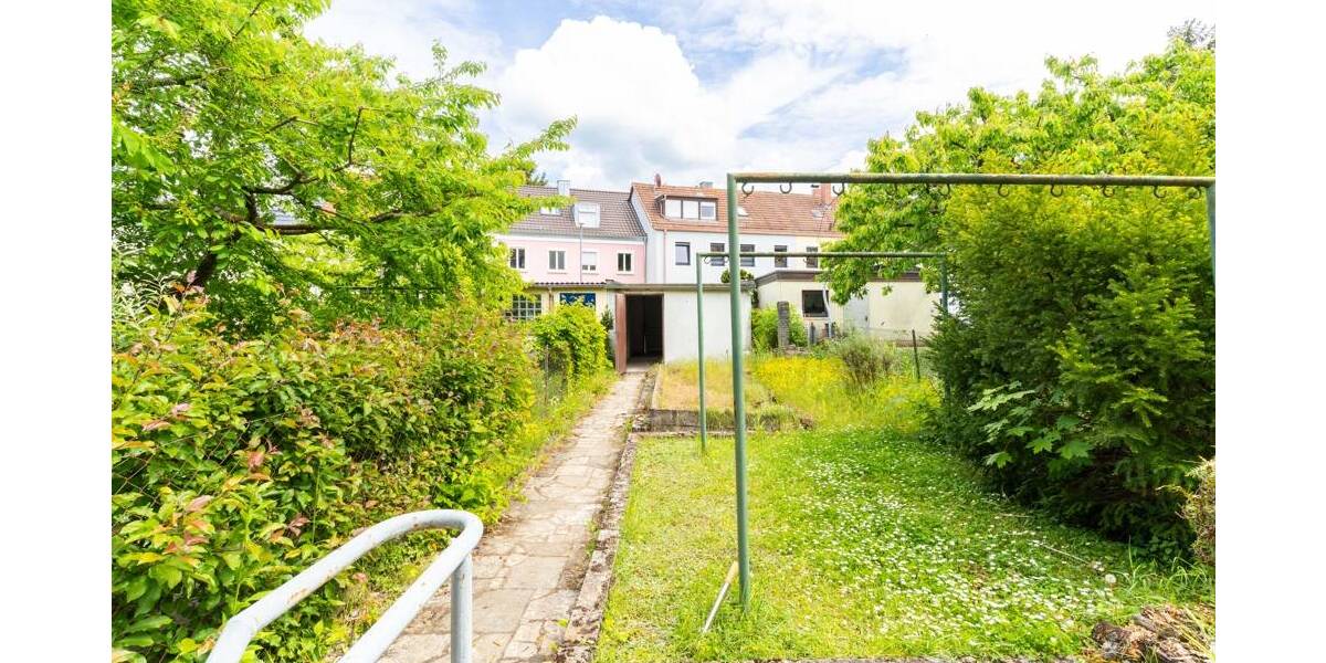 Reihenmittelhaus Würzburg Frauenland - 6 Zimmer, 104 m&sup2;, 399.000&euro; | Angebot:26797381