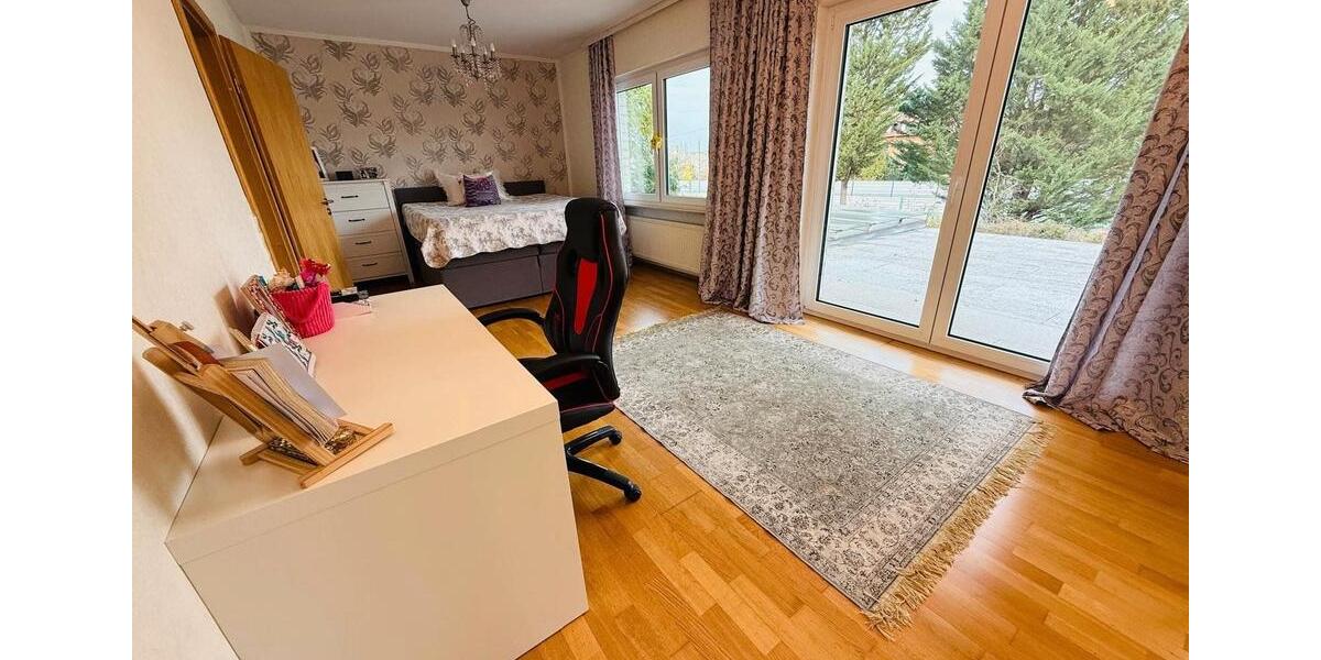 Mehrfamilienhaus von Privat mit Einliegerwohnung 7 zimmer