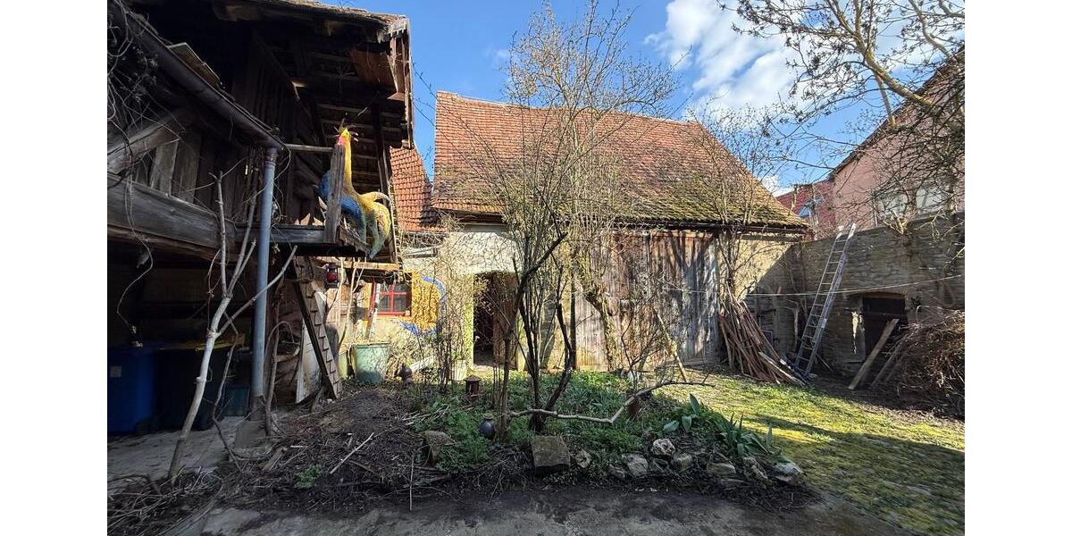 Bauernhaus, Landhaus Gaukönigshofen - 5.5 Zimmer, 180 m&sup2;, 89.000&euro; | Angebot:25964684